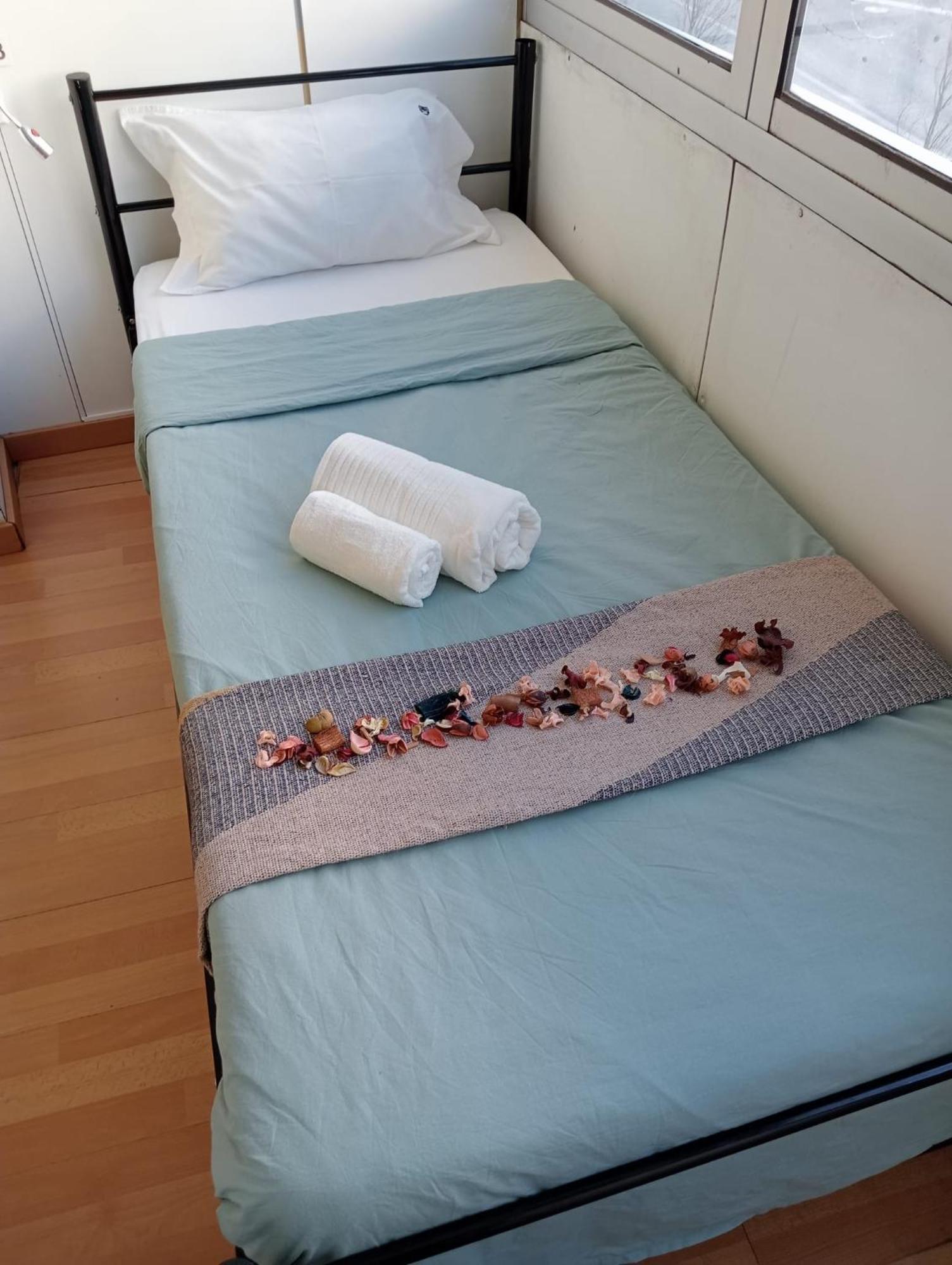 Corujinha Hostel Lisboa Exteriör bild