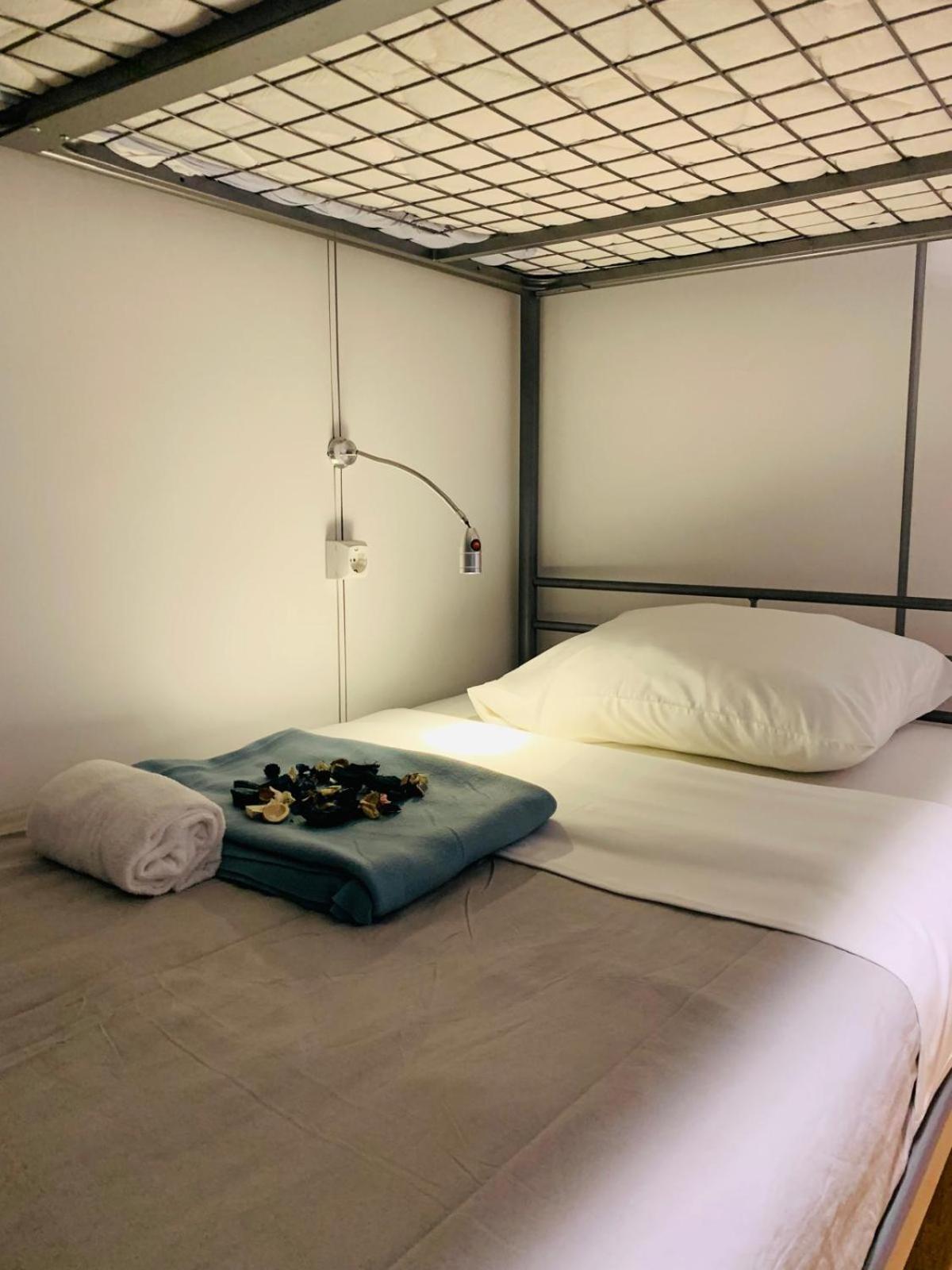 Corujinha Hostel Lisboa Exteriör bild