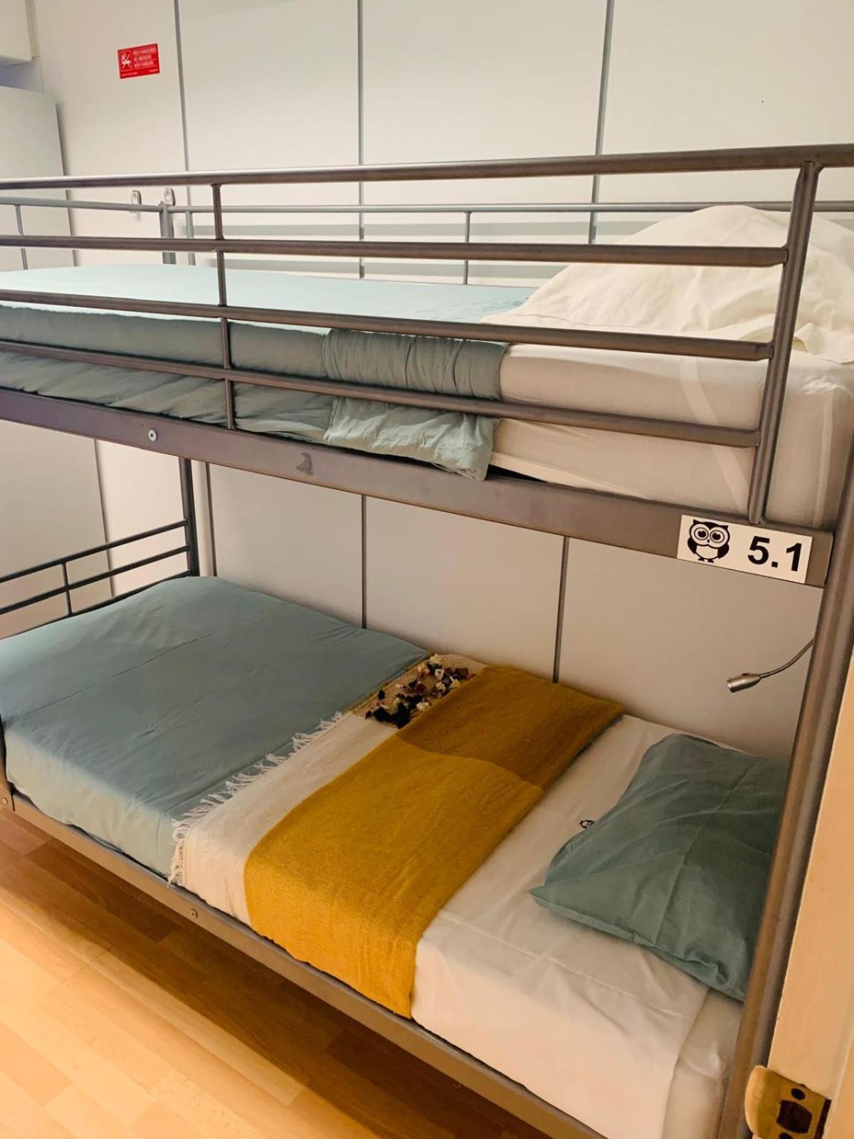 Corujinha Hostel Lisboa Exteriör bild